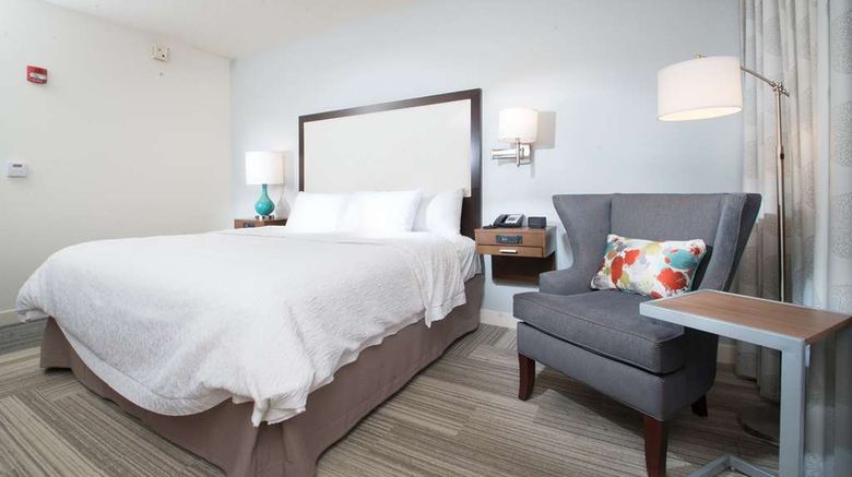 <b>Hampton Inn Tiffin Room</b>. Images powered by <a href="https://iceportal.shijigroup.com/" title="IcePortal" target="_blank">IcePortal</a>.