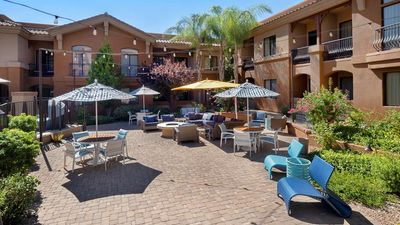 Embassy Suites Tucson-Paloma Village