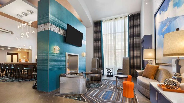 <b>Hampton Inn & Suites Herndon-Reston Lobby</b>. Images powered by <a href="https://iceportal.shijigroup.com/" title="IcePortal" target="_blank">IcePortal</a>.