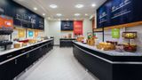 <b>Hampton Inn & Suites Herndon-Reston Restaurant</b>. Images powered by <a href="https://iceportal.shijigroup.com/" title="IcePortal" target="_blank">IcePortal</a>.