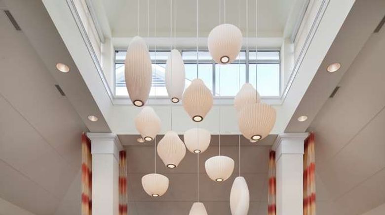 <b>Hilton Garden Inn Montreal Airport Lobby</b>. Images powered by <a href="https://iceportal.shijigroup.com/" title="IcePortal" target="_blank">IcePortal</a>.