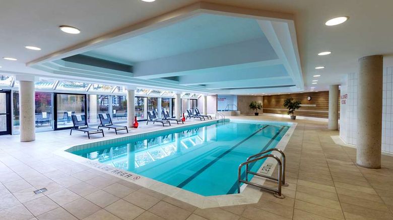<b>Hilton Suites Toronto/Markham Conf Ctr Pool</b>. Images powered by <a href="https://iceportal.shijigroup.com/" title="IcePortal" target="_blank">IcePortal</a>.