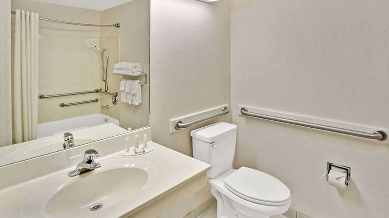 <b>Baymont Inn & Suites Tucson Airport Room</b>. Images powered by <a href="https://iceportal.shijigroup.com/" title="IcePortal" target="_blank">IcePortal</a>.