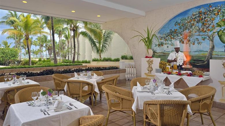 <b>Sol Cayo Coco Restaurant</b>. Images powered by <a href="https://iceportal.shijigroup.com/" title="IcePortal" target="_blank">IcePortal</a>.