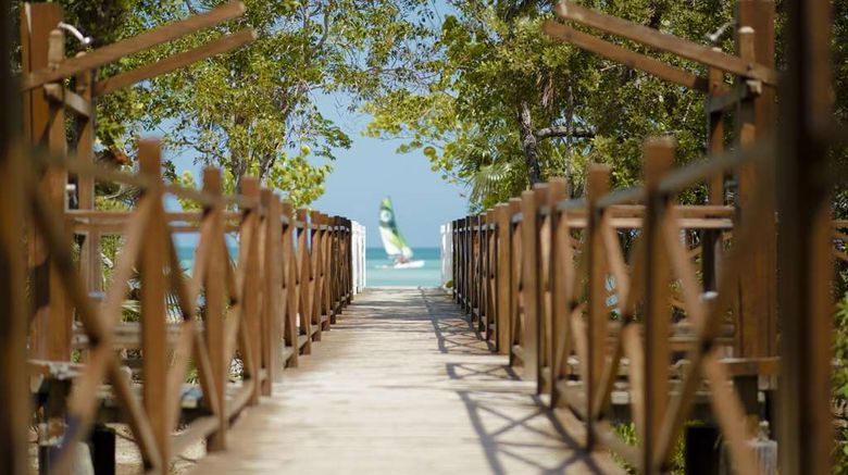 <b>Melia Jardines del Rey Beach</b>. Images powered by <a href="https://iceportal.shijigroup.com/" title="IcePortal" target="_blank">IcePortal</a>.