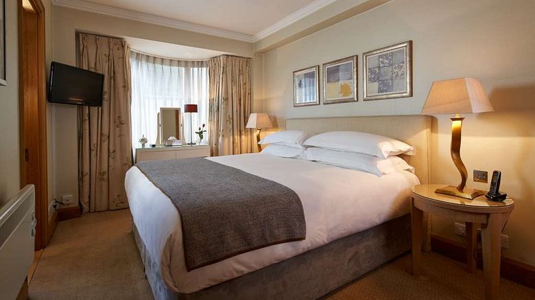 <b>Cheval Knightsbridge Room</b>. Images powered by <a href="https://iceportal.shijigroup.com/" title="IcePortal" target="_blank">IcePortal</a>.