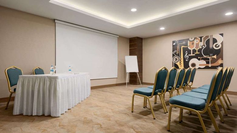 <b>Ramada By Wyndham Elazig Meeting</b>. Images powered by <a href="https://iceportal.shijigroup.com/" title="IcePortal" target="_blank">IcePortal</a>.