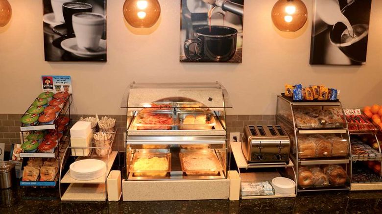 <b>Best Western Plus Omaha Airport Inn Restaurant</b>. Images powered by <a href="https://iceportal.shijigroup.com/" title="IcePortal" target="_blank">IcePortal</a>.