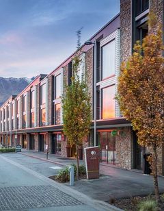 DoubleTree by Hilton Hotel Queenstown