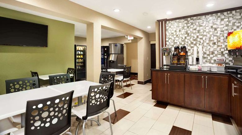 <b>Super 8 Joplin Restaurant</b>. Images powered by <a href="https://iceportal.shijigroup.com/" title="IcePortal" target="_blank">IcePortal</a>.