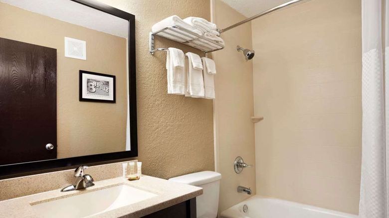 <b>Super 8 Joplin Room</b>. Images powered by <a href="https://iceportal.shijigroup.com/" title="IcePortal" target="_blank">IcePortal</a>.