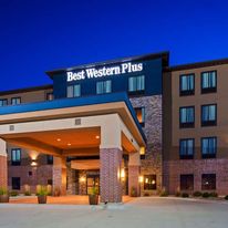 Best Western Plus Lincoln Inn & Suites