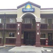 Days Inn by Wyndham Hot Springs