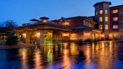 Grand Gateway Hotel