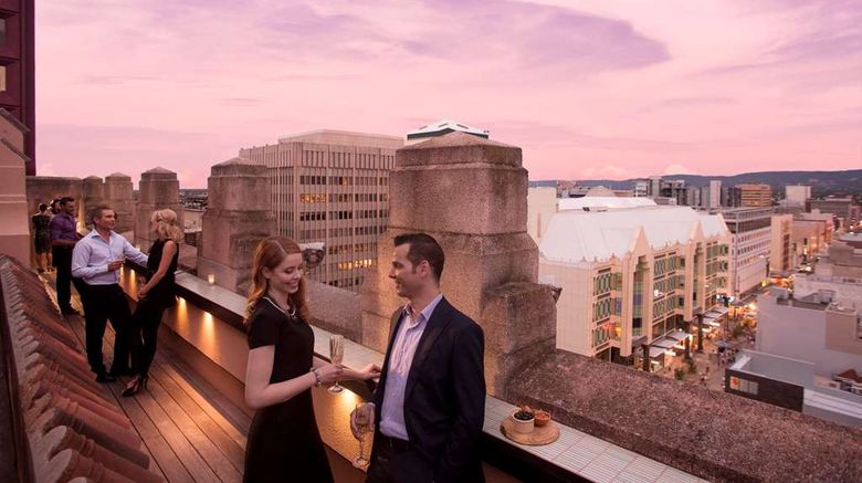 <b>Mayfair Hotel Restaurant</b>. Images powered by <a href="https://iceportal.shijigroup.com/" title="IcePortal" target="_blank">IcePortal</a>.