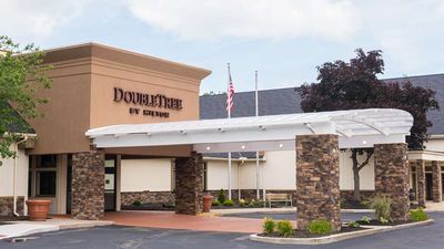 DoubleTree by Hilton Cleveland-Westlake