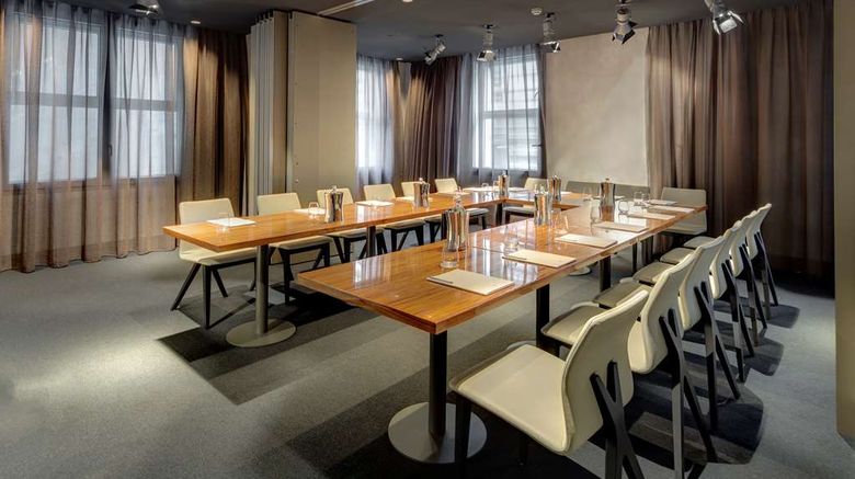 <b>ME Milan Il Duca Meeting</b>. Images powered by <a href="https://iceportal.shijigroup.com/" title="IcePortal" target="_blank">IcePortal</a>.