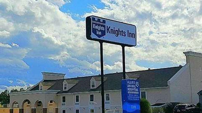 Knights Inn/Suites Near Univ of Richmond Exterior. Images powered by <a href="https://iceportal.shijigroup.com" target="_blank" rel="noopener">Ice Portal</a>.
