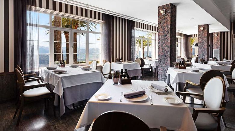 <b>Catalonia Reina Victoria Restaurant</b>. Images powered by <a href="https://iceportal.shijigroup.com/" title="IcePortal" target="_blank">IcePortal</a>.