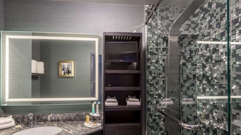 <b>Applause Hotel by Clique Calgary Airport Room</b>. Images powered by <a href="https://iceportal.shijigroup.com/" title="IcePortal" target="_blank">IcePortal</a>.