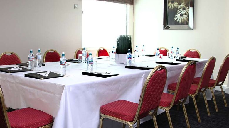 <b>Best Western Gatwick Skylane Hotel Meeting</b>. Images powered by <a href="https://iceportal.shijigroup.com/" title="IcePortal" target="_blank">IcePortal</a>.