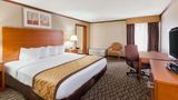 Baymont Inn & Suites Auburn Hills Suite