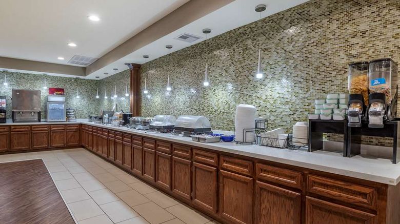 <b>Best Western Plus Galveston Suites Restaurant</b>. Images powered by <a href="https://iceportal.shijigroup.com/" title="IcePortal" target="_blank">IcePortal</a>.