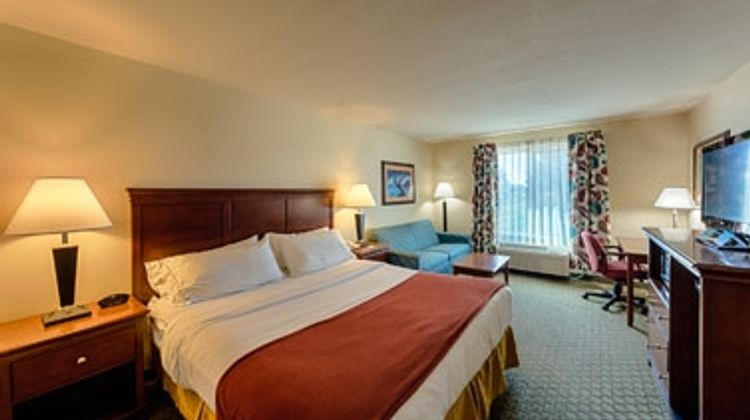 Triple Play Resort Hotel Room