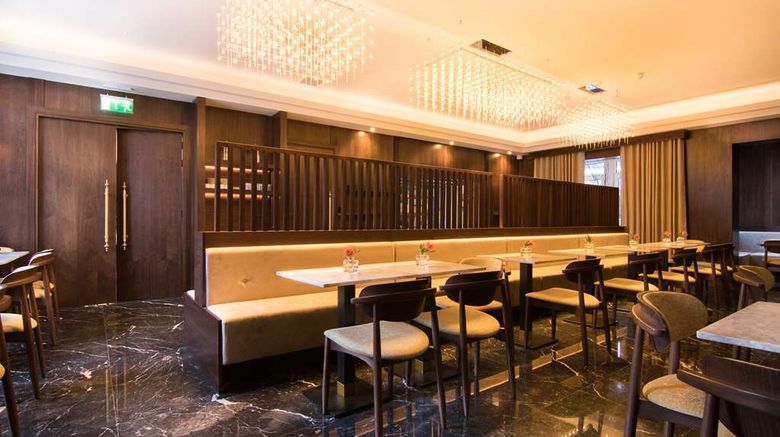 <b>The Chilworth Restaurant</b>. Images powered by <a href="https://iceportal.shijigroup.com/" title="IcePortal" target="_blank">IcePortal</a>.