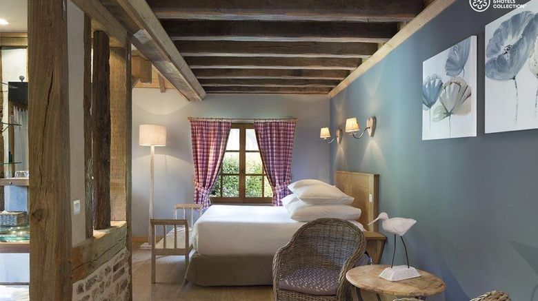 <b>Auberge De La Source - Hotel de Charme Room</b>. Images powered by <a href="https://iceportal.shijigroup.com/" title="IcePortal" target="_blank">IcePortal</a>.