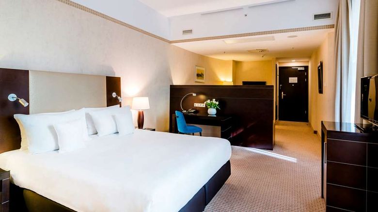 <b>Polonia Palace Hotel Suite</b>. Images powered by <a href="https://iceportal.shijigroup.com/" title="IcePortal" target="_blank">IcePortal</a>.