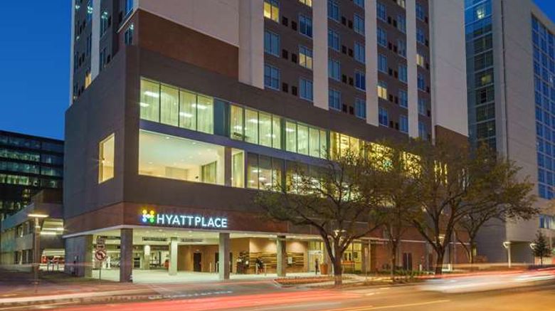 Hyatt Place Houston Galleria Exterior. Images powered by <a href="https://iceportal.shijigroup.com" target="_blank" rel="noopener">Ice Portal</a>.