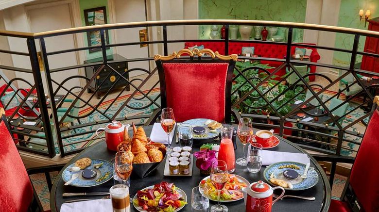 <b>Shangri-La Hotel, Paris Restaurant</b>. Images powered by <a href=https://www.travelagewest.com/Hotels/Paris/