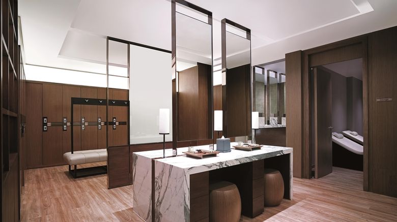 Shangri La Hotel Bangkok Bangkok Thailand Hotels Deluxe Hotels In Bangkok Gds Reservation Codes Travelage West