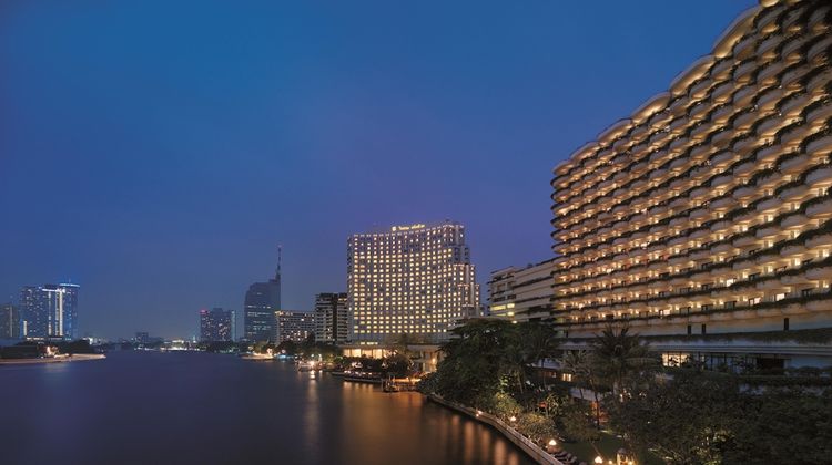Shangri-La Hotel Bangkok Exterior