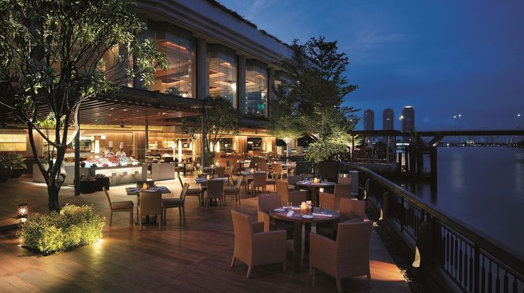 Shangri-La Hotel Bangkok Restaurant