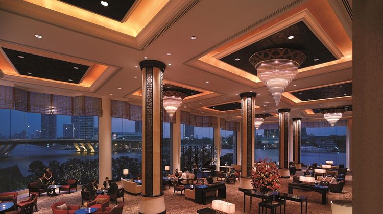 Shangri-La Hotel Bangkok Lobby
