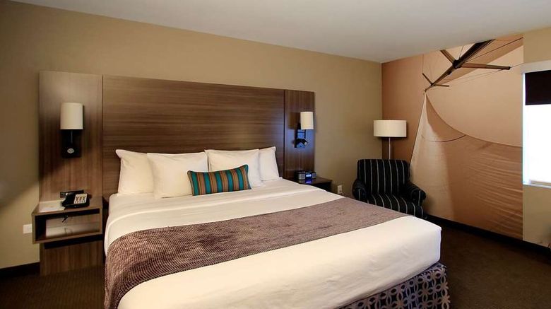 <b>Executive Inn & Suites Room</b>. Images powered by <a href="https://iceportal.shijigroup.com/" title="IcePortal" target="_blank">IcePortal</a>.