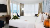 B Ocean Resort Fort Lauderdale Suite