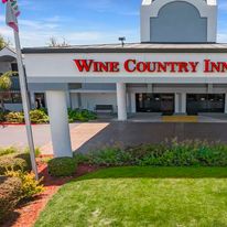 Best Western Plus Wine Country Inn & Ste