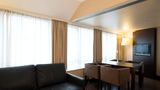 <b>NH Duesseldorf Koenigsallee Suite</b>. Images powered by <a href="https://iceportal.shijigroup.com/" title="IcePortal" target="_blank">IcePortal</a>.