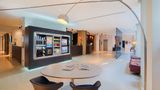 <b>NH Bergamo Lobby</b>. Images powered by <a href="https://iceportal.shijigroup.com/" title="IcePortal" target="_blank">IcePortal</a>.