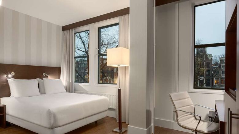 <b>NH City Centre Amsterdam Room</b>. Images powered by <a href="https://iceportal.shijigroup.com/" title="IcePortal" target="_blank">IcePortal</a>.
