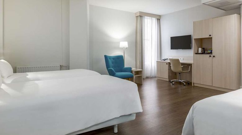 <b>NH City Centre Amsterdam Room</b>. Images powered by <a href="https://iceportal.shijigroup.com/" title="IcePortal" target="_blank">IcePortal</a>.