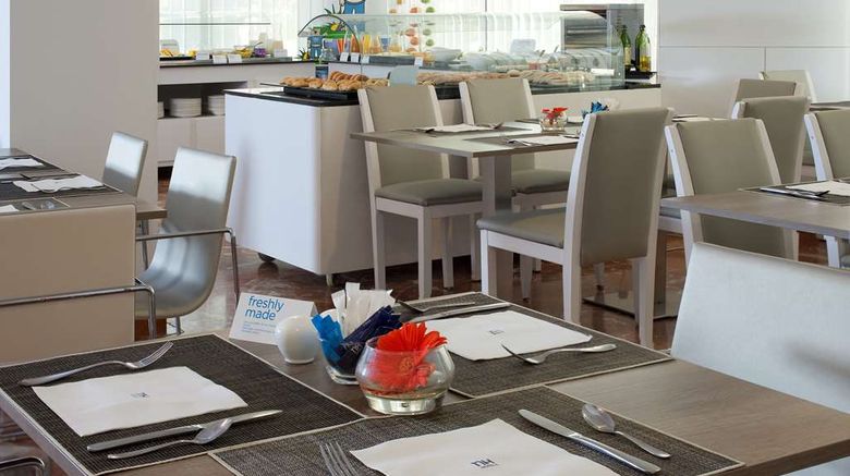<b>NH Avenida Jerez Restaurant</b>. Images powered by <a href="https://iceportal.shijigroup.com/" title="IcePortal" target="_blank">IcePortal</a>.
