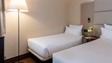 NH Geneva Airport Room