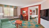 La Quinta Inn & Suites Winston-Salem Suite