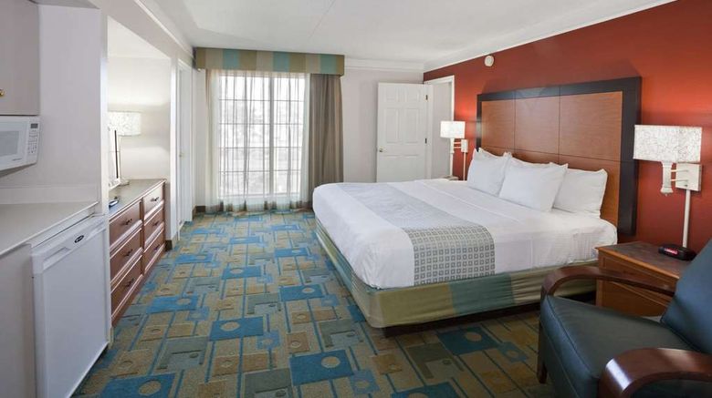 <b>La Quinta Inn Phoenix Sky Harbor Arpt Room</b>. Images powered by <a href="https://iceportal.shijigroup.com/" title="IcePortal" target="_blank">IcePortal</a>.