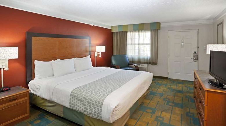 <b>La Quinta Inn Phoenix Sky Harbor Arpt Room</b>. Images powered by <a href="https://iceportal.shijigroup.com/" title="IcePortal" target="_blank">IcePortal</a>.