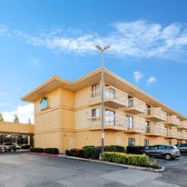 La Quinta Inn & Suites Oakland - Hayward